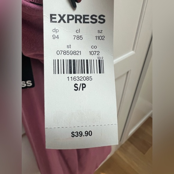 Pink dress - Picture 8 of 12